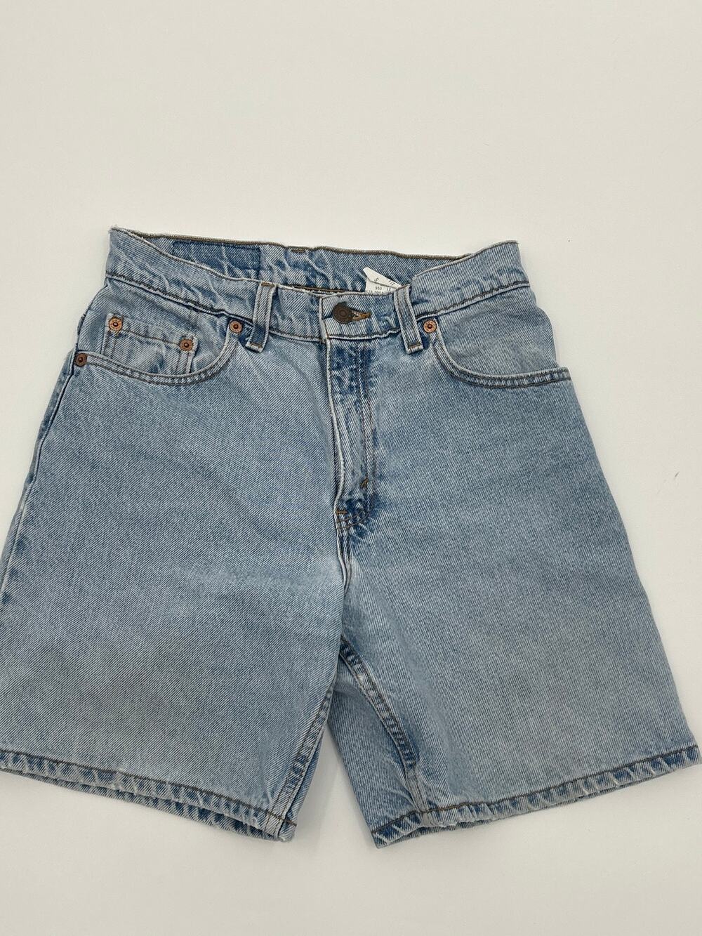 Vintage Levi’s 550 Relaxed Fit Denim Shorts Size 5 USA Made 90s High Rise